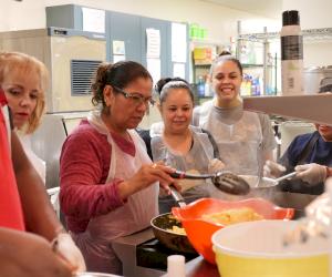 Amerex serves meals to the homeless for Thanksgiving